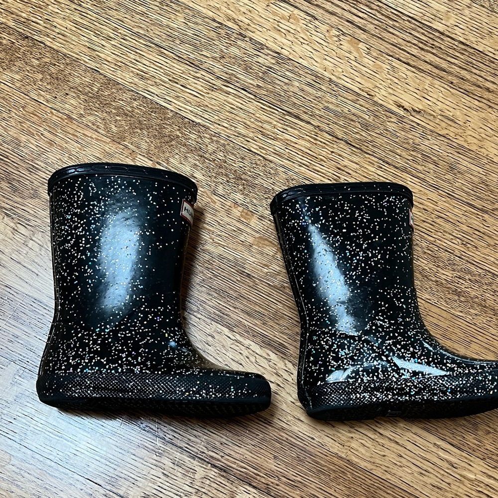 Toddler Hunter Rain Boots. Black/Glitter size 7